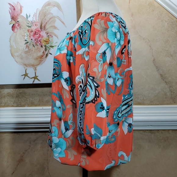 WEST KEI Elastic band-hem Top - Picture 3 of 10